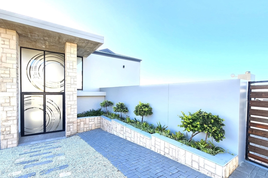 4 Bedroom Property for Sale in Blue Waters Estate Eastern Cape